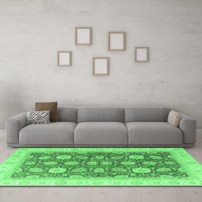Machine Washable Oriental Emerald Green Modern Area Rugs in a Living Room,, wshabs4195emgrn