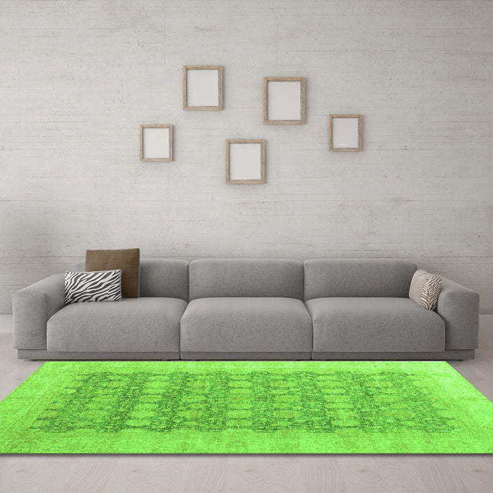 Machine Washable Oriental Green Modern Area Rugs in a Living Room,, wshabs4196grn