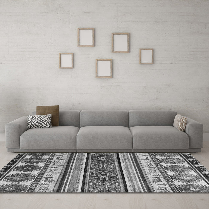 Machine Washable Oriental Gray Modern Rug in a Living Room,, wshabs4213gry