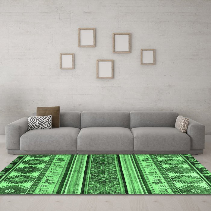 Machine Washable Oriental Emerald Green Modern Area Rugs in a Living Room,, wshabs4213emgrn