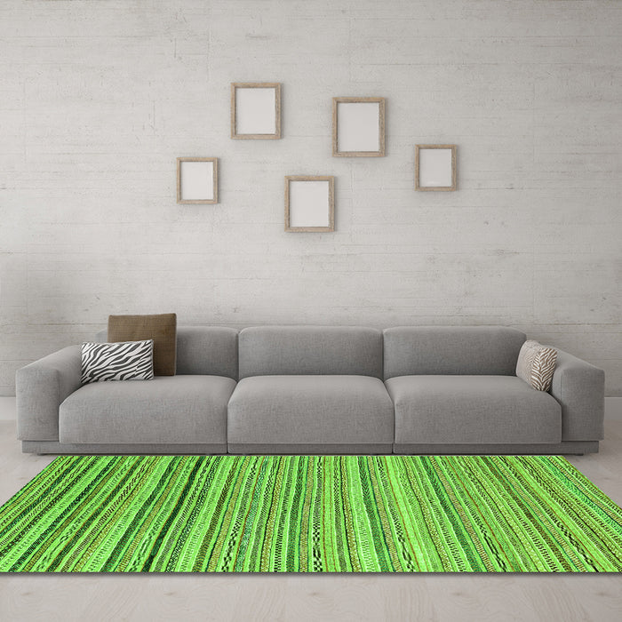 Machine Washable Oriental Green Modern Area Rugs in a Living Room,, wshabs4217grn