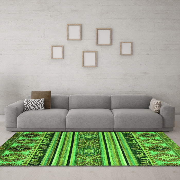 Machine Washable Oriental Green Modern Area Rugs in a Living Room,, wshabs4218grn