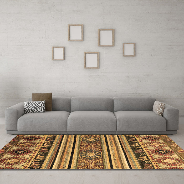 Machine Washable Oriental Brown Modern Rug in a Living Room,, wshabs4218brn