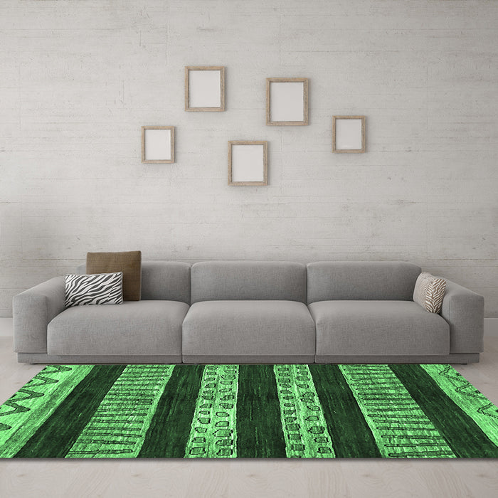 Machine Washable Abstract Emerald Green Modern Area Rugs in a Living Room,, wshabs421emgrn