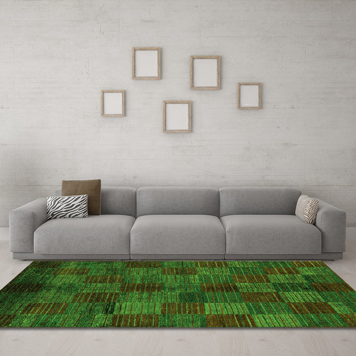Machine Washable Checkered Green Modern Area Rugs in a Living Room,, wshabs4225grn