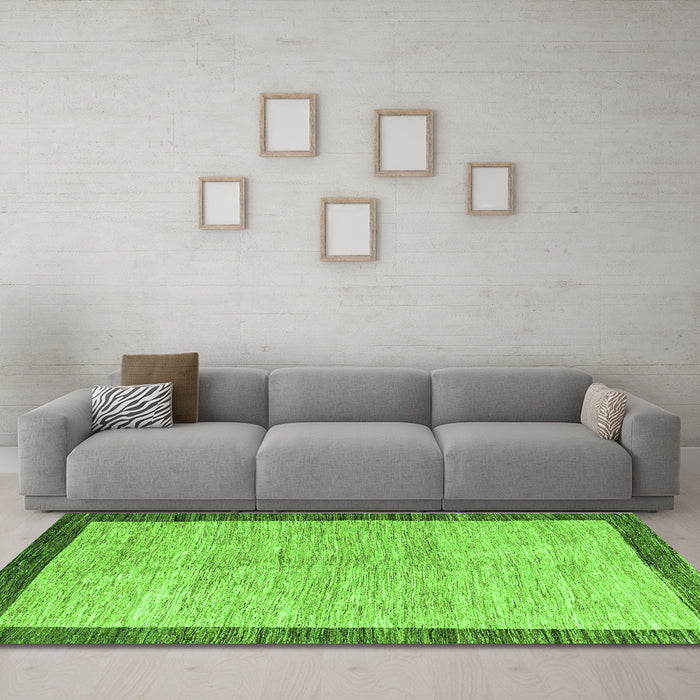 Machine Washable Abstract Green Modern Area Rugs in a Living Room,, wshabs4227grn