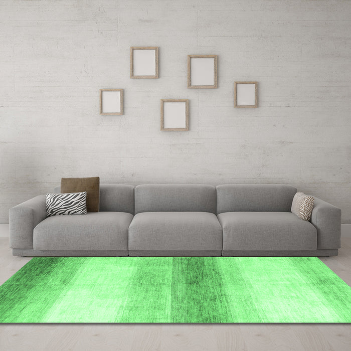 Machine Washable Solid Emerald Green Modern Area Rugs in a Living Room,, wshabs4228emgrn