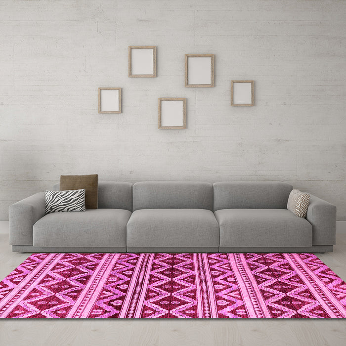 Machine Washable Oriental Pink Modern Rug in a Living Room, wshabs4239pnk