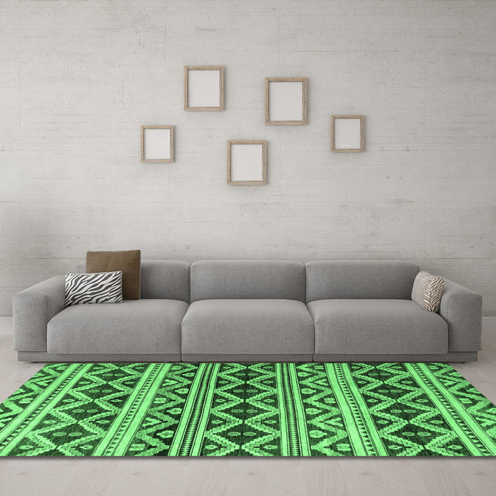 Machine Washable Oriental Emerald Green Modern Area Rugs in a Living Room,, wshabs4239emgrn