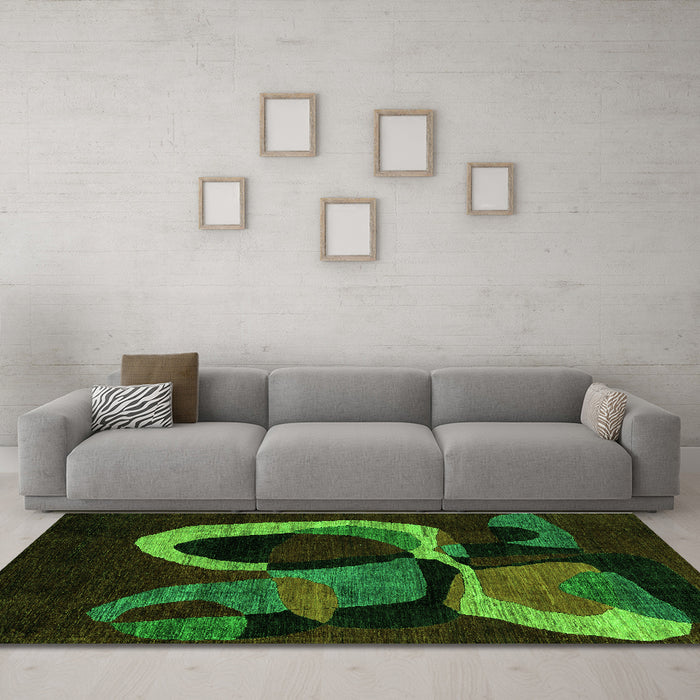 Machine Washable Oriental Green Modern Area Rugs in a Living Room,, wshabs4245grn