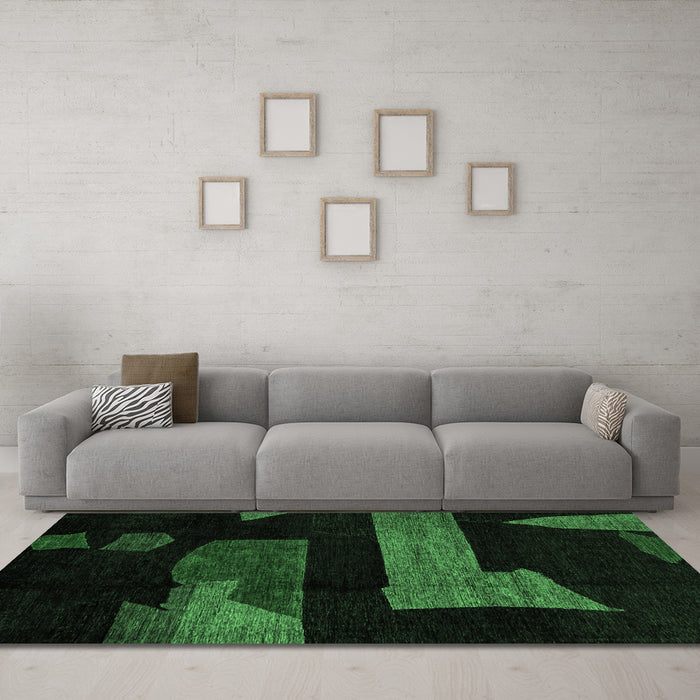 Machine Washable Oriental Emerald Green Modern Area Rugs in a Living Room,, wshabs4249emgrn