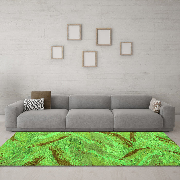 Machine Washable Oriental Green Modern Area Rugs in a Living Room,, wshabs4253grn