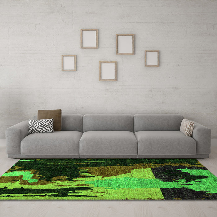 Machine Washable Oriental Green Modern Area Rugs in a Living Room,, wshabs4258grn