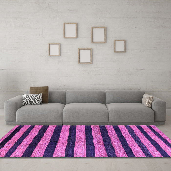 Machine Washable Oriental Purple Modern Area Rugs in a Living Room, wshabs4259pur
