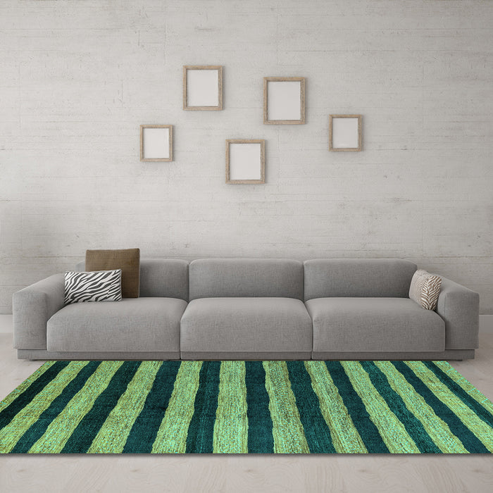 Machine Washable Oriental Turquoise Modern Area Rugs in a Living Room,, wshabs4259turq