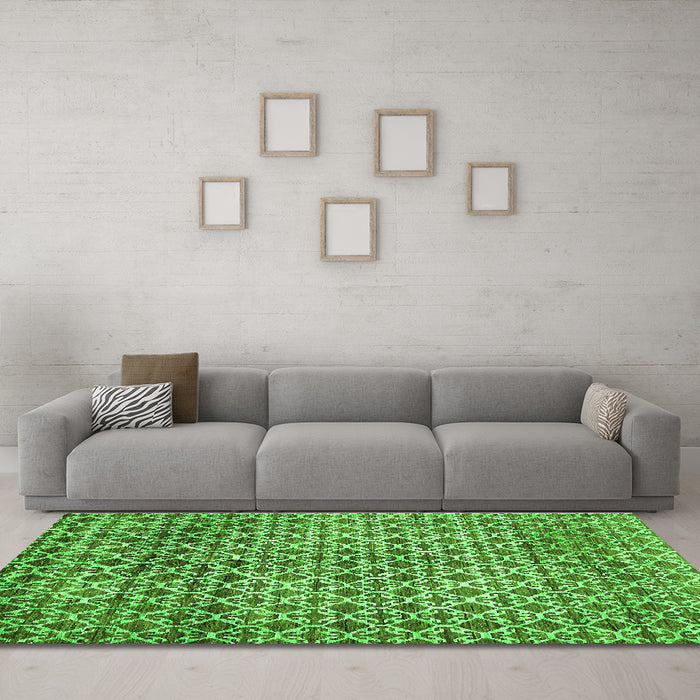 Machine Washable Abstract Green Modern Area Rugs in a Living Room,, wshabs425grn