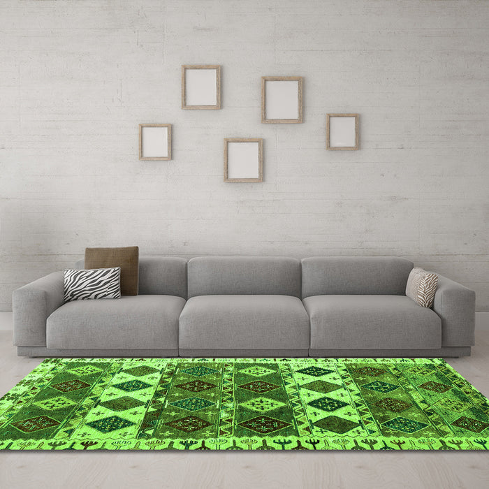 Machine Washable Oriental Green Modern Area Rugs in a Living Room,, wshabs4261grn