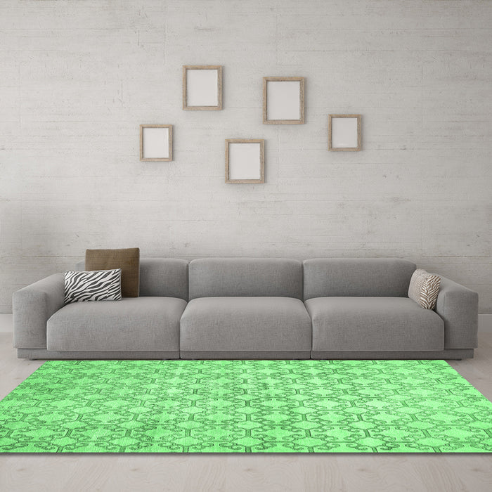 Machine Washable Abstract Emerald Green Modern Area Rugs in a Living Room,, wshabs426emgrn