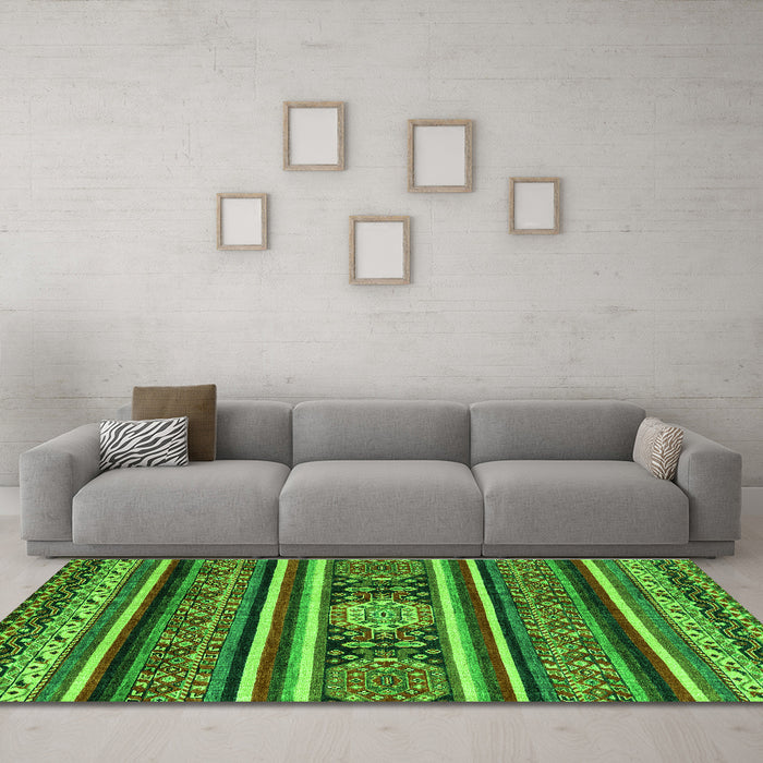 Machine Washable Oriental Green Modern Area Rugs in a Living Room,, wshabs4270grn