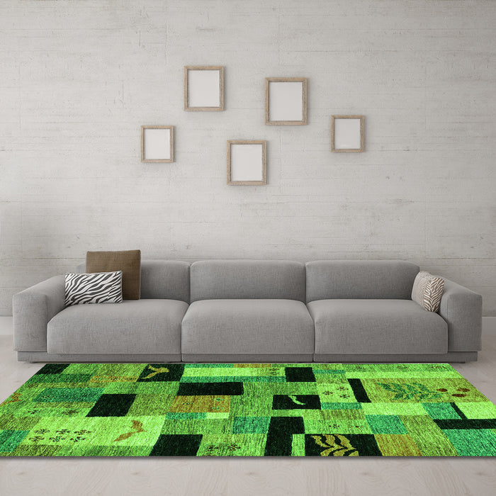 Machine Washable Abstract Green Modern Area Rugs in a Living Room,, wshabs4276grn