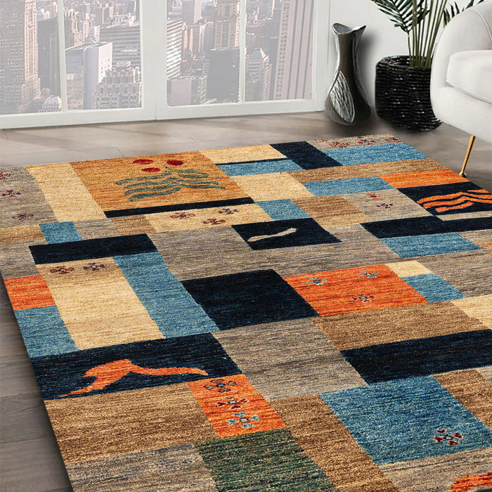 Abstract Dark Brown Modern Rug in Family Room, abs4276