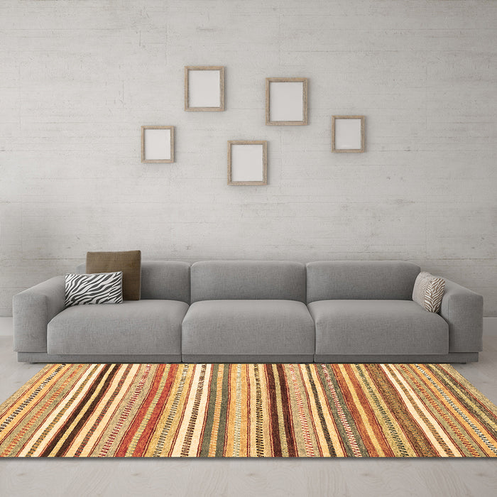 Machine Washable Abstract Brown Modern Rug in a Living Room,, wshabs4280brn