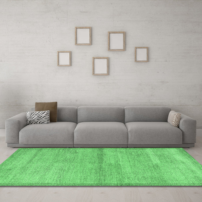 Machine Washable Abstract Emerald Green Modern Area Rugs in a Living Room,, wshabs4290emgrn