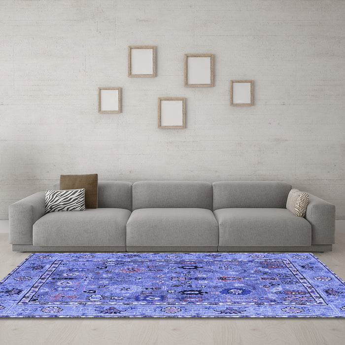 Machine Washable Oriental Blue Traditional Rug in a Living Room, wshabs4308blu