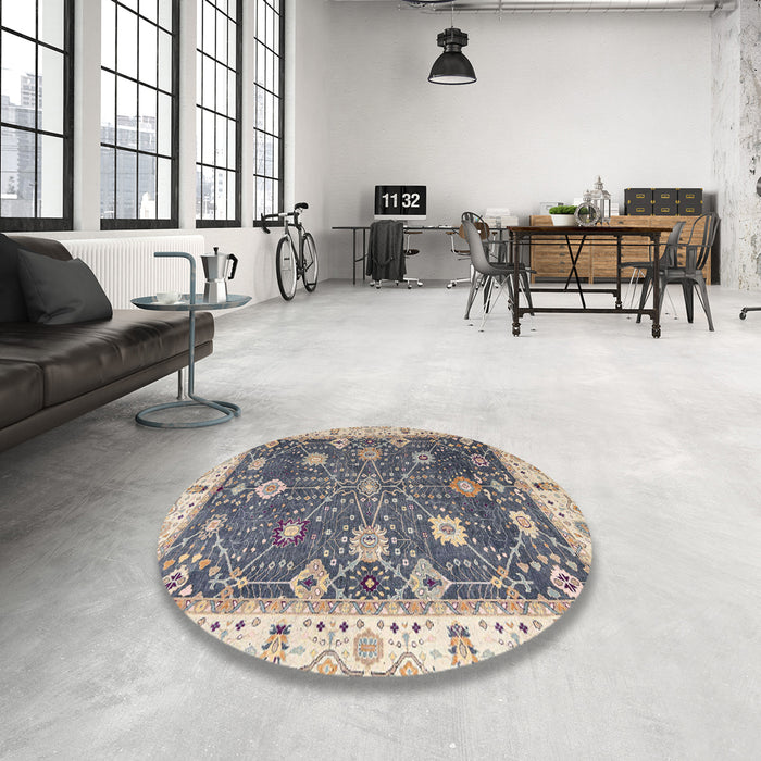Round Machine Washable Abstract Carbon Gray Rug in a Office, wshabs4310