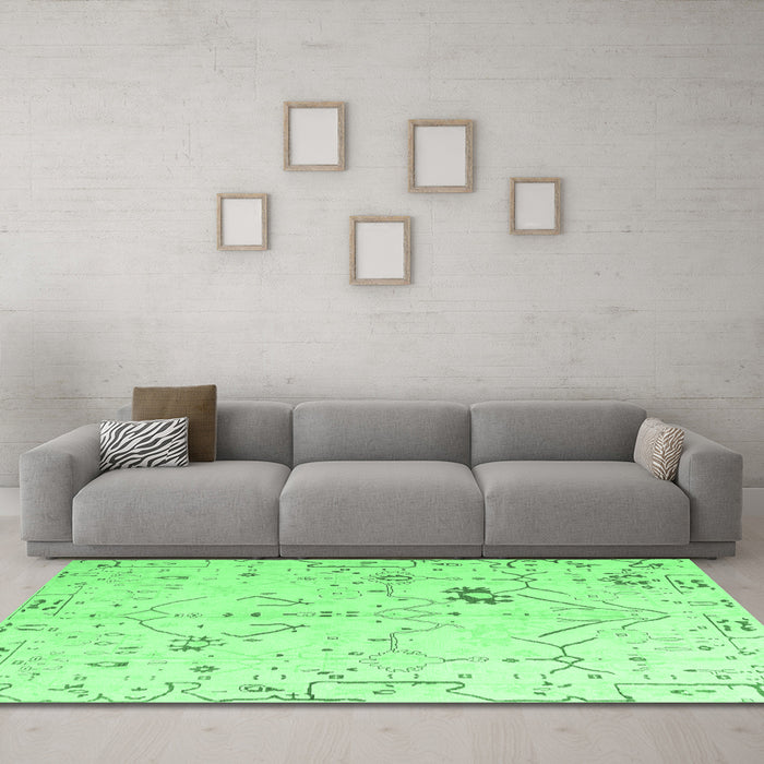 Machine Washable Solid Emerald Green Modern Area Rugs in a Living Room,, wshabs4314emgrn