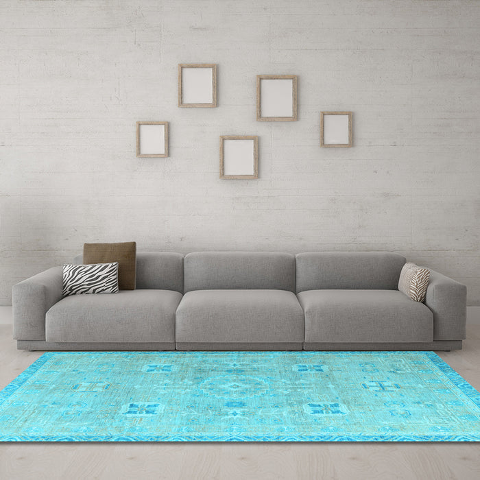 Machine Washable Oriental Light Blue Traditional Rug in a Living Room, wshabs4318lblu