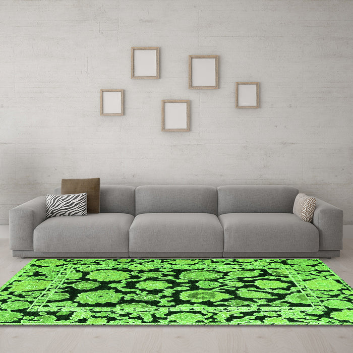Machine Washable Abstract Green Modern Area Rugs in a Living Room,, wshabs4319grn