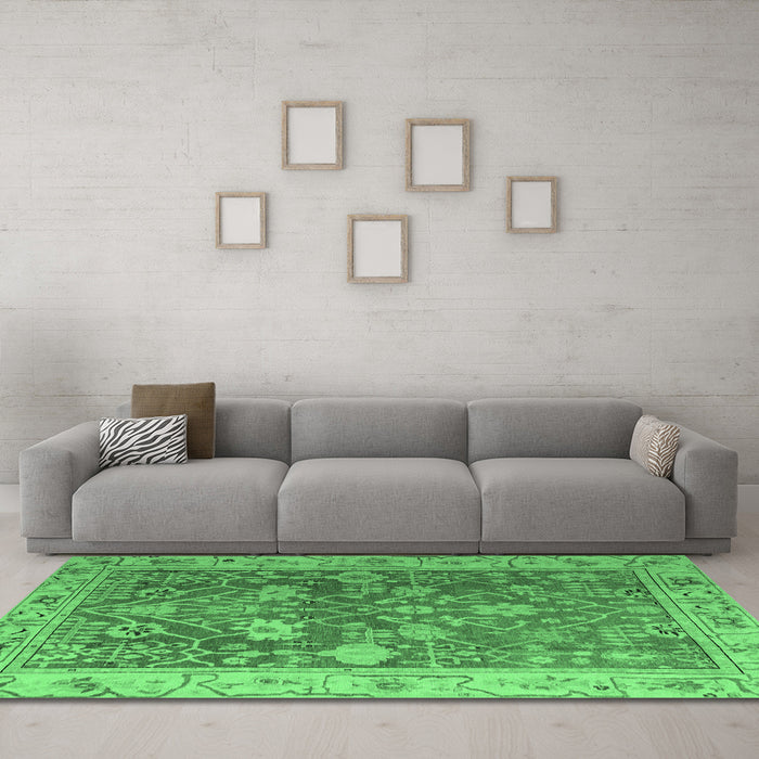 Machine Washable Abstract Emerald Green Modern Area Rugs in a Living Room,, wshabs4327emgrn