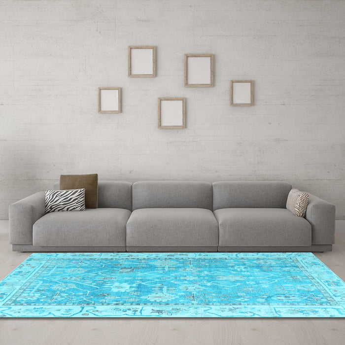 Machine Washable Oriental Light Blue Traditional Rug in a Living Room, wshabs4331lblu