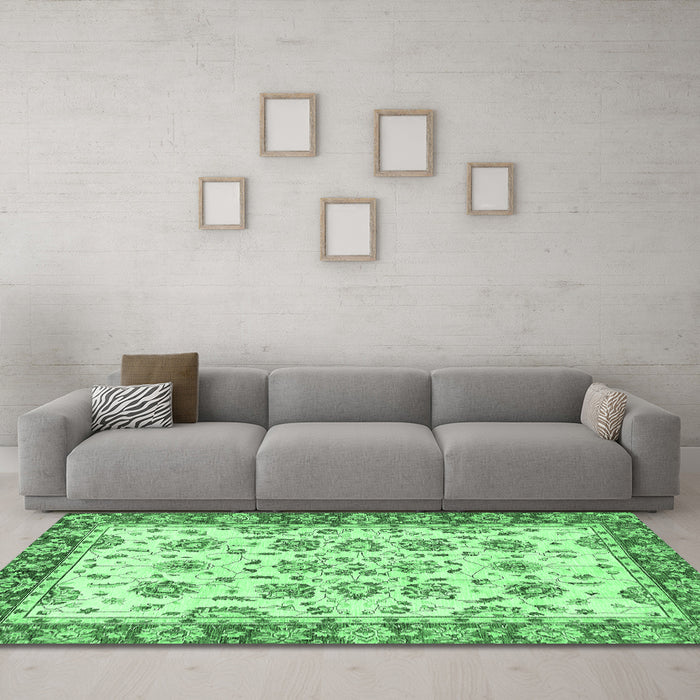 Machine Washable Abstract Emerald Green Modern Area Rugs in a Living Room,, wshabs433emgrn