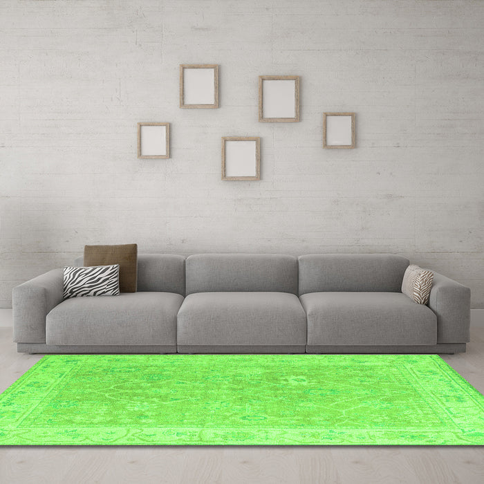 Machine Washable Abstract Green Modern Area Rugs in a Living Room,, wshabs4344grn