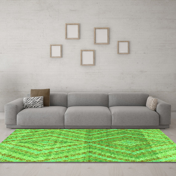 Machine Washable Abstract Green Modern Area Rugs in a Living Room,, wshabs4351grn
