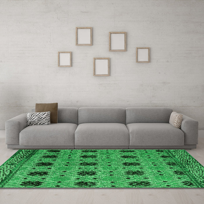 Machine Washable Oriental Green Modern Area Rugs in a Living Room,, wshabs4354grn