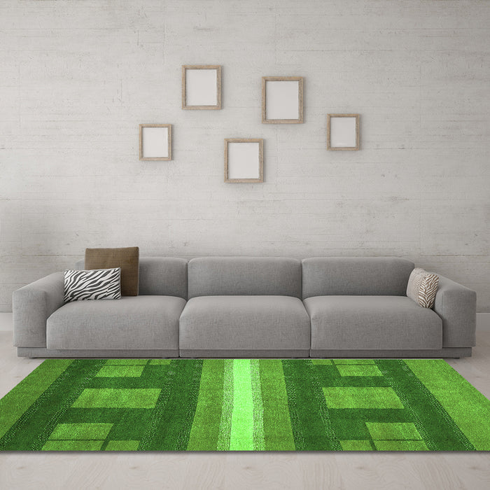 Machine Washable Abstract Green Modern Area Rugs in a Living Room,, wshabs435grn