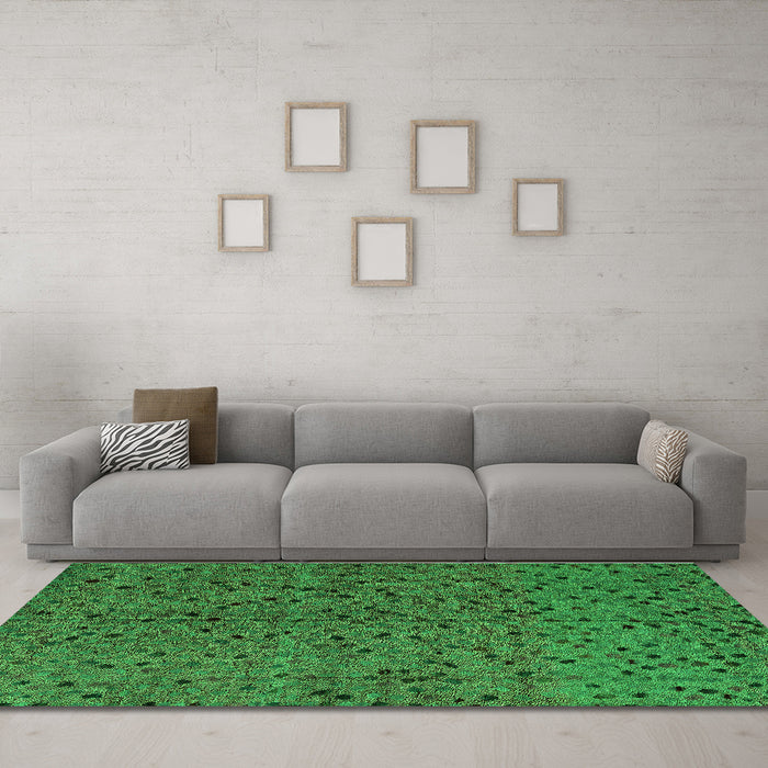 Machine Washable Abstract Green Modern Area Rugs in a Living Room,, wshabs4368grn