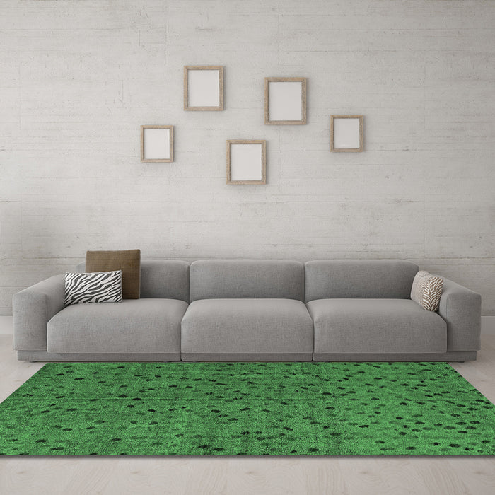 Machine Washable Abstract Emerald Green Modern Area Rugs in a Living Room,, wshabs4368emgrn
