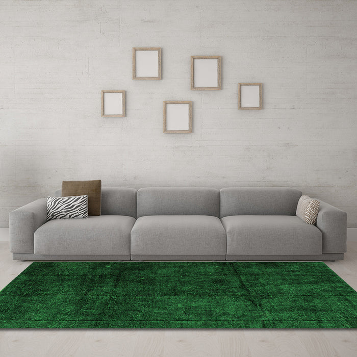 Machine Washable Abstract Green Modern Area Rugs in a Living Room,, wshabs4373grn