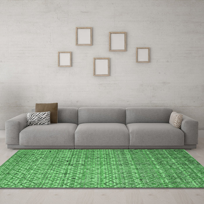 Machine Washable Abstract Emerald Green Modern Area Rugs in a Living Room,, wshabs4376emgrn