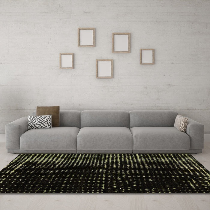 Machine Washable Abstract Brown Modern Rug in a Living Room,, wshabs4379brn