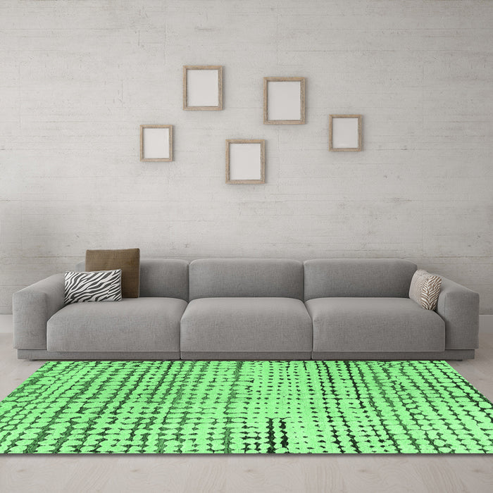 Machine Washable Solid Emerald Green Modern Area Rugs in a Living Room,, wshabs4384emgrn