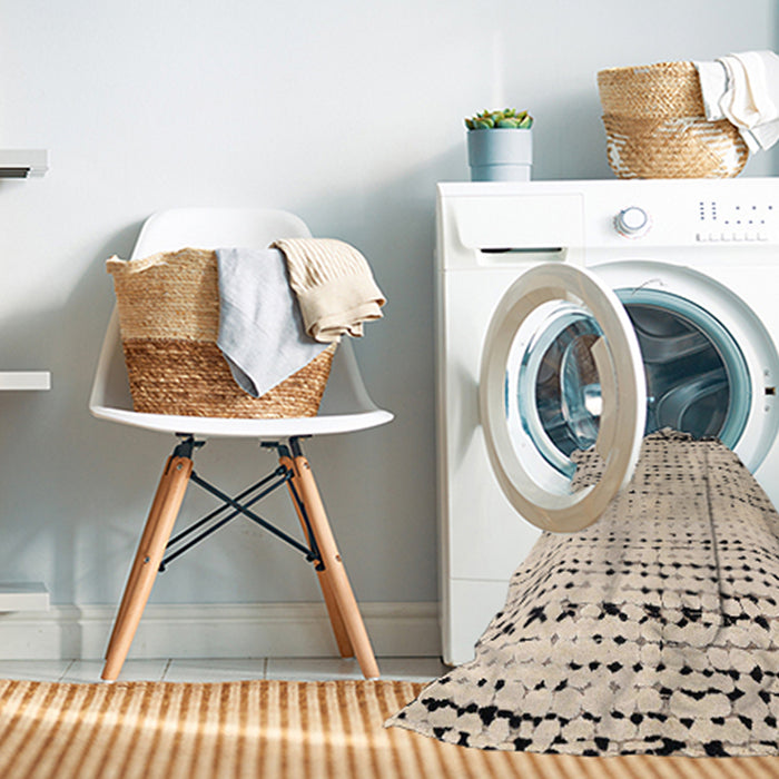 Machine Washable Abstract Brown Rug in a Washing Machine, wshabs4387