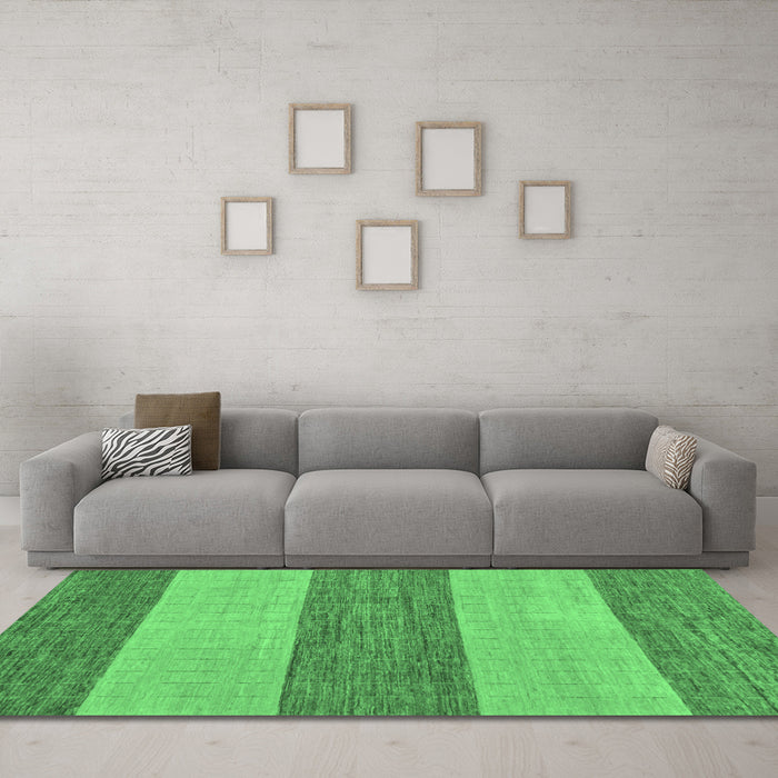Machine Washable Abstract Emerald Green Modern Area Rugs in a Living Room,, wshabs43emgrn