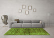 Machine Washable Oriental Green Traditional Area Rugs in a Living Room,, wshabs440grn