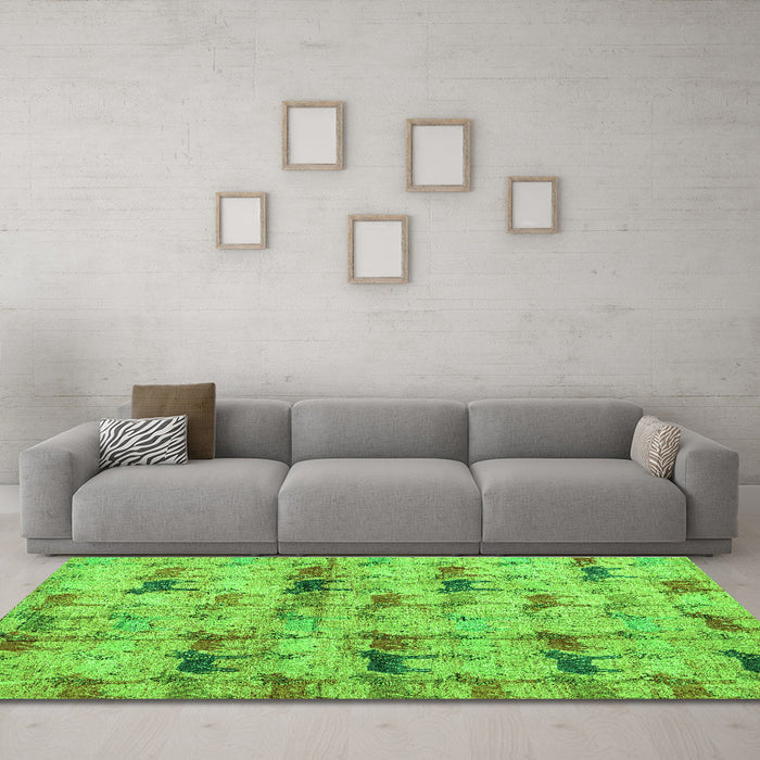 Machine Washable Abstract Green Modern Area Rugs in a Living Room,, wshabs4415grn