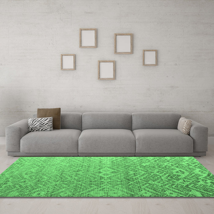 Machine Washable Abstract Emerald Green Modern Area Rugs in a Living Room,, wshabs4424emgrn